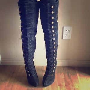 Excellent condition knee high heel boots